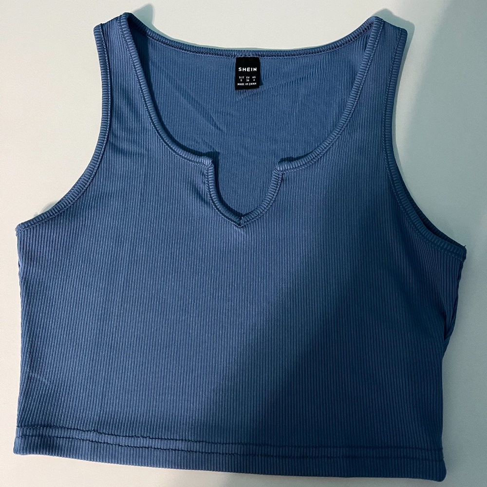 SHEIN Crop Top